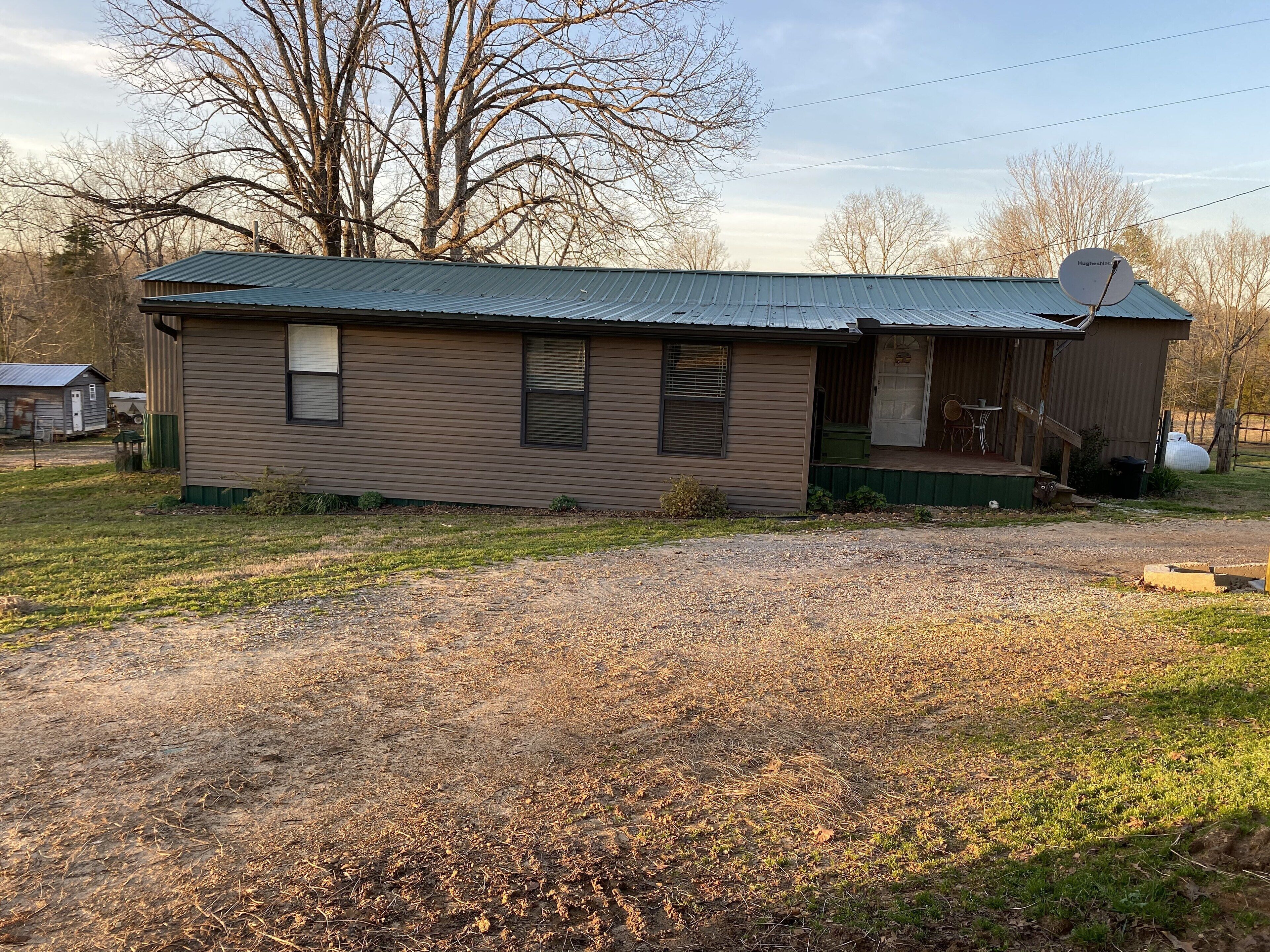 Coffeeville getaway minutes from grenada lake