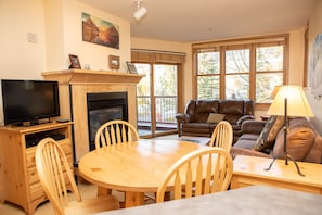 Condo, 1 chambre | Repas dans la chambre
