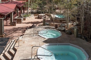 Condo, 1 Bedroom | BBQ/picnic area