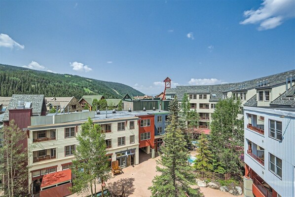 Exterior - 8309 Silver Mill 2 Bedroom Condo by RedAwning (Keystone)