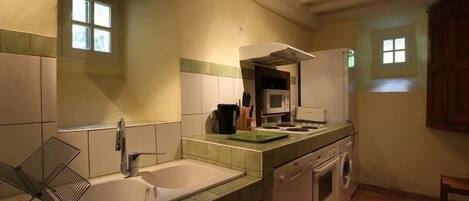Fridge, microwave, dishwasher