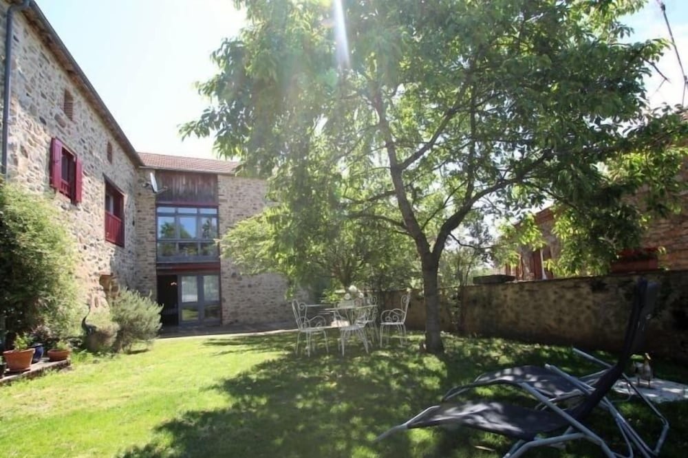 Gite Saint-Beauzire, 3 bedrooms, 6 persons