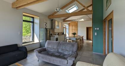 Gßte au calme avec équipements PMR, parking, animal accepté