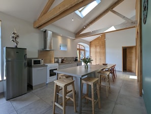 Fridge, microwave, dishwasher