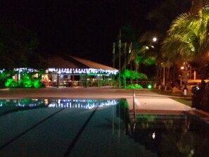 Alberca al aire libre 