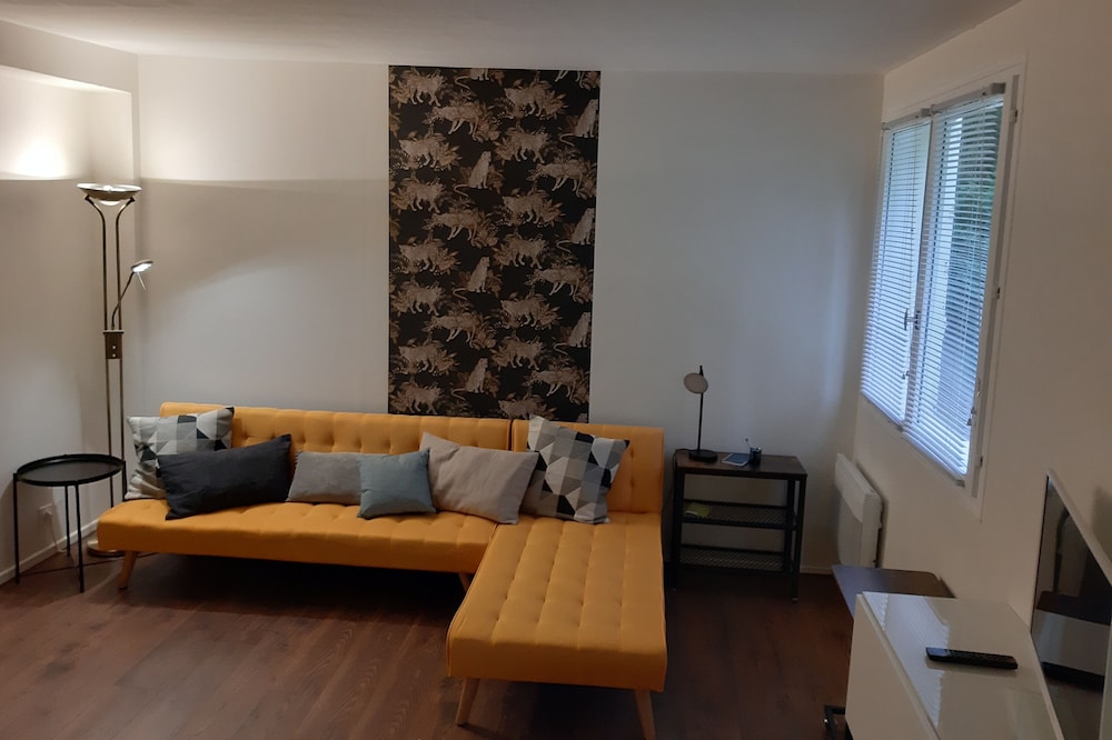 Studio for 2/3 people in the heart of the 3 Pignons forest