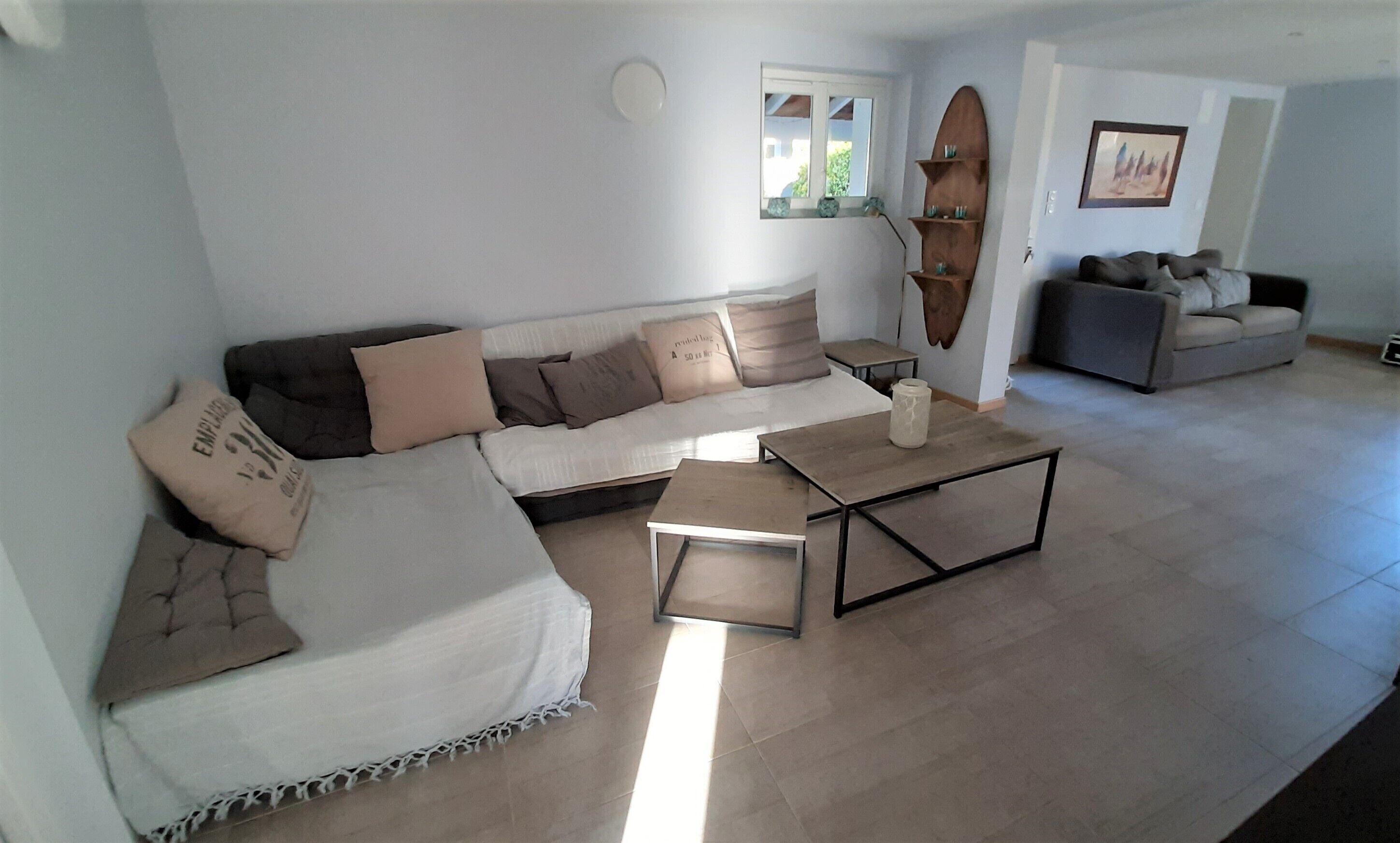 Pretty renovated family house near lake and ocean