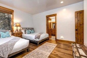 5 makuuhuonetta, silitysrauta/-lauta, vauvan matkasänky, ilmainen Wi-Fi