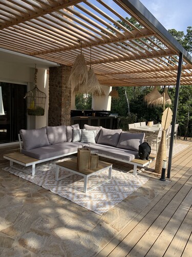 Villa in the heart of Porto-Vecchio heated pool / 4 bedrooms / 2.5 bathrooms 7pers