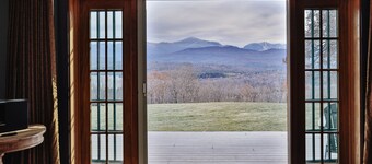 Unmatched Panoramic Views of the White Mountains
