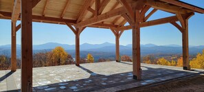 Property grounds - Unmatched Panoramic Views of the White Mountains (Dalton)
