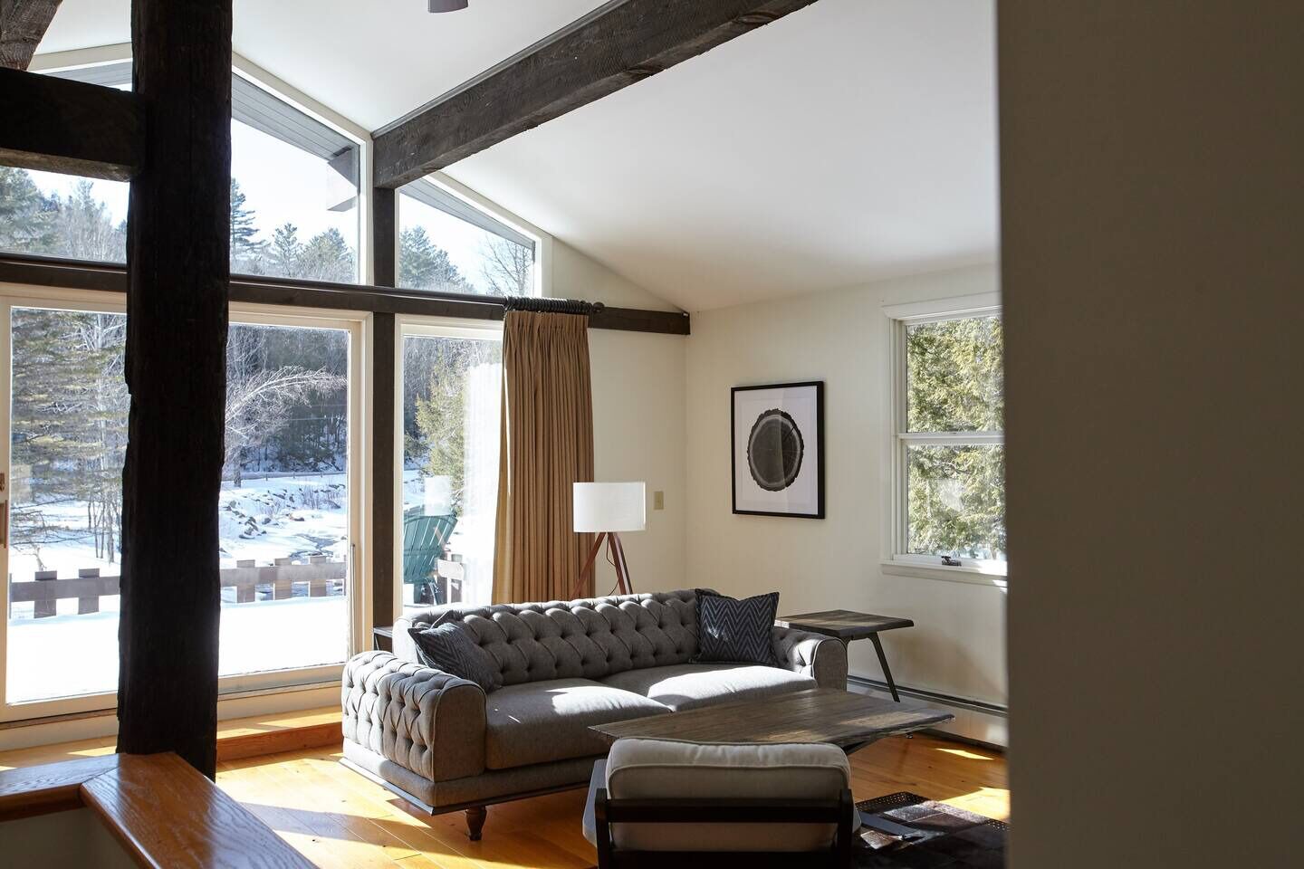 STRATTON SKI HOUSE BUILT FOR FUN, HOT TUB, SAUNA, MAN CAVE, MORE