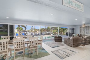 Dining - Stunning Remodel, HEATED POOL, Brand New Furnishings, Full Canal Sunset View (Cape Coral)