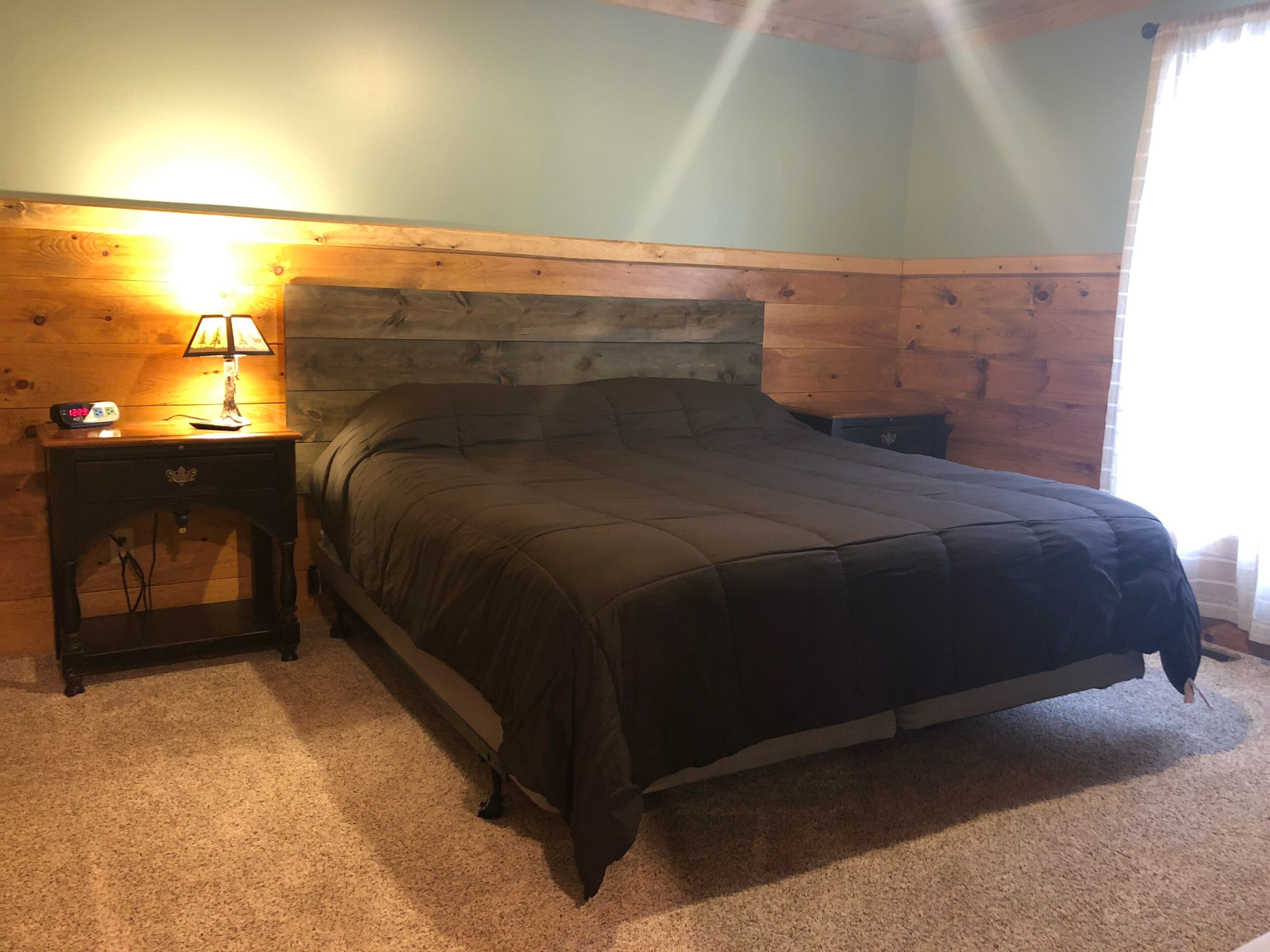 The River's Edge - Rare find along The Allegheny River 3 bedroom/ 1 1/2 bath