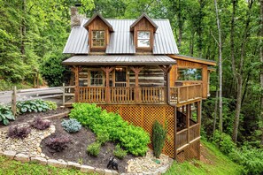 Exterior - Free Tickets | Wood Burning Fireplace, Hot Tub, WIFI, Pool Table, Sleeps 7 (Gatlinburg)