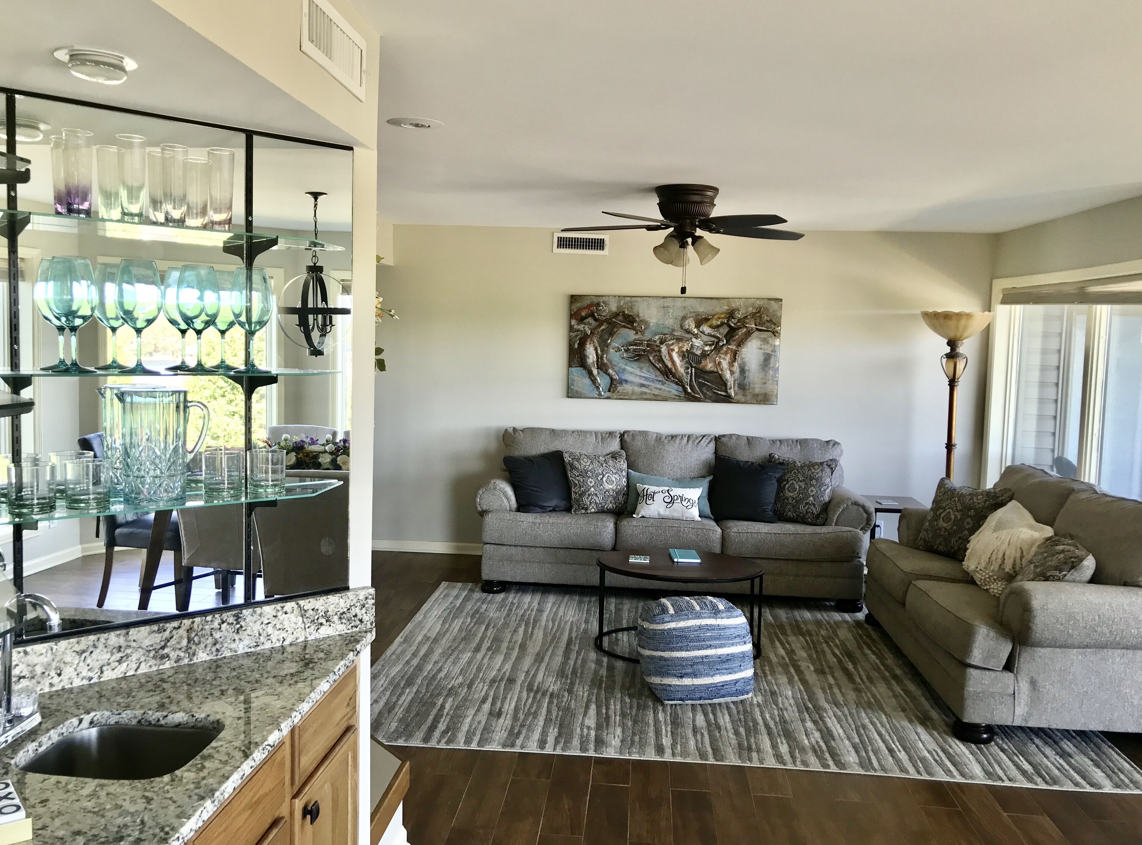 Breathtaking views of Lake Hamilton 