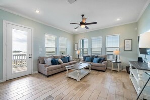 Smart TV, video games, ping pong, books - Bayfront Home with Scenic Views & Decks (Galveston)