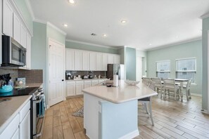 Fridge, microwave, oven, stovetop - Bayfront Home with Scenic Views & Decks (Galveston)