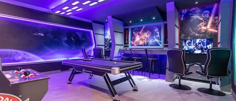 Spielezimmer