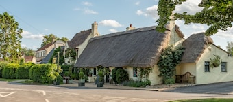 Located in the Castle Howard Estate village of Coneysthorpe, The Green is a cosy cottage that has be