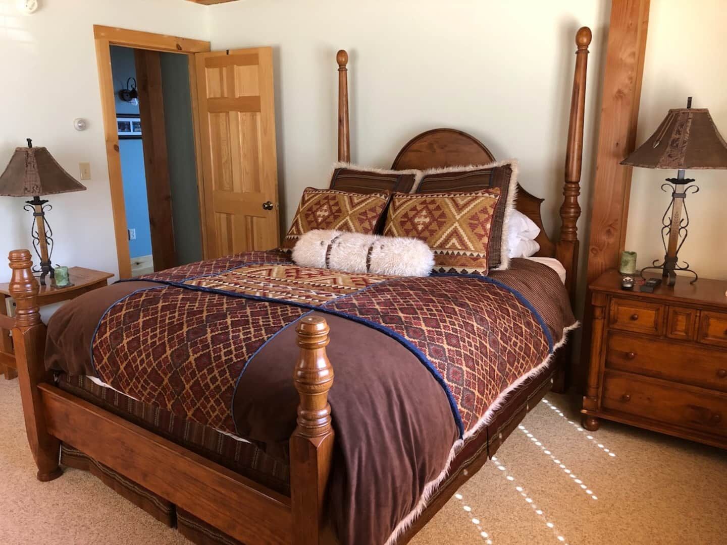 A PERFECT POST-N-BEAM IN THE CLOUDS OVER STRATTON