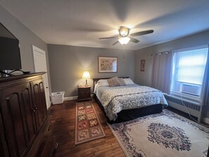 3 slaapkamers, reisbedje, gratis wifi, beddengoed