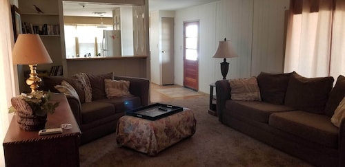 Newly decorated mobile home on 40 acre ranch outside of Tucson