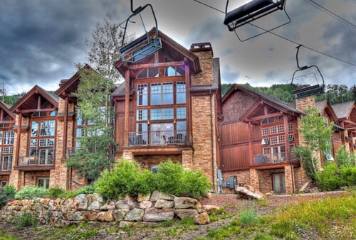 Purgatory Resort, LUXURY TOWNHOUSE; Ski-in Ski-out; 4 Bed, 4.5 Bath, Sleeps 14