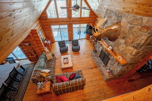 Smart TV, fireplace, DVD player - Rustic Dog Friendly Cabin w/ Hot Tub & Lake Fun (Swanton)