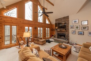 TV, fireplace, stereo