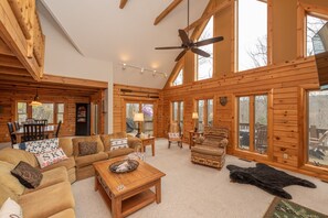 TV, fireplace, stereo