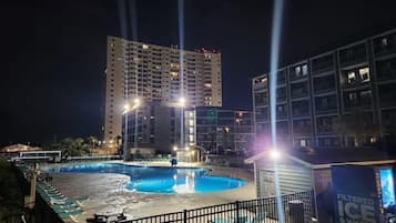 Indoor pool, outdoor pool