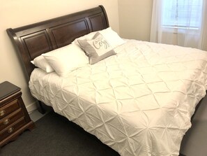 2 bedrooms, desk, free WiFi, bed sheets