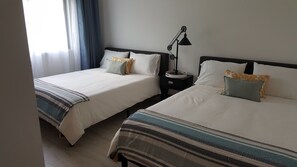 2 chambres, fer et planche à repasser, accès au Wi-Fi (inclus)