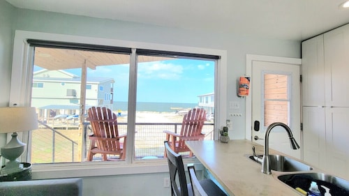 Casita B · Las Casitas on Magnolia Beach - Casita B