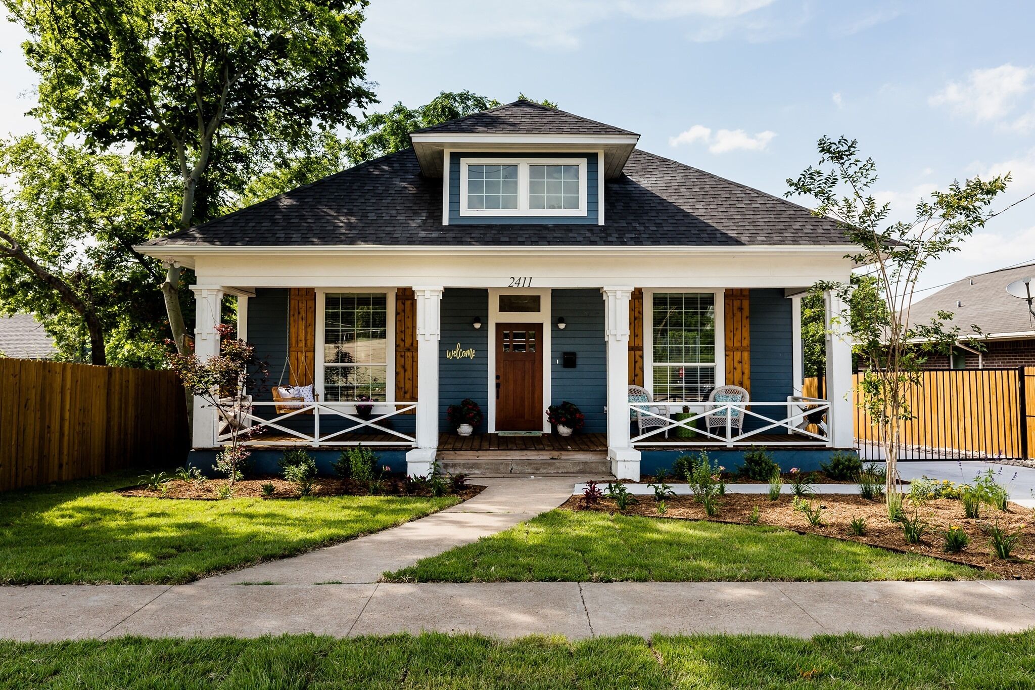 HOLY SHIPLAP - Minutes from the Silos and Baylor!