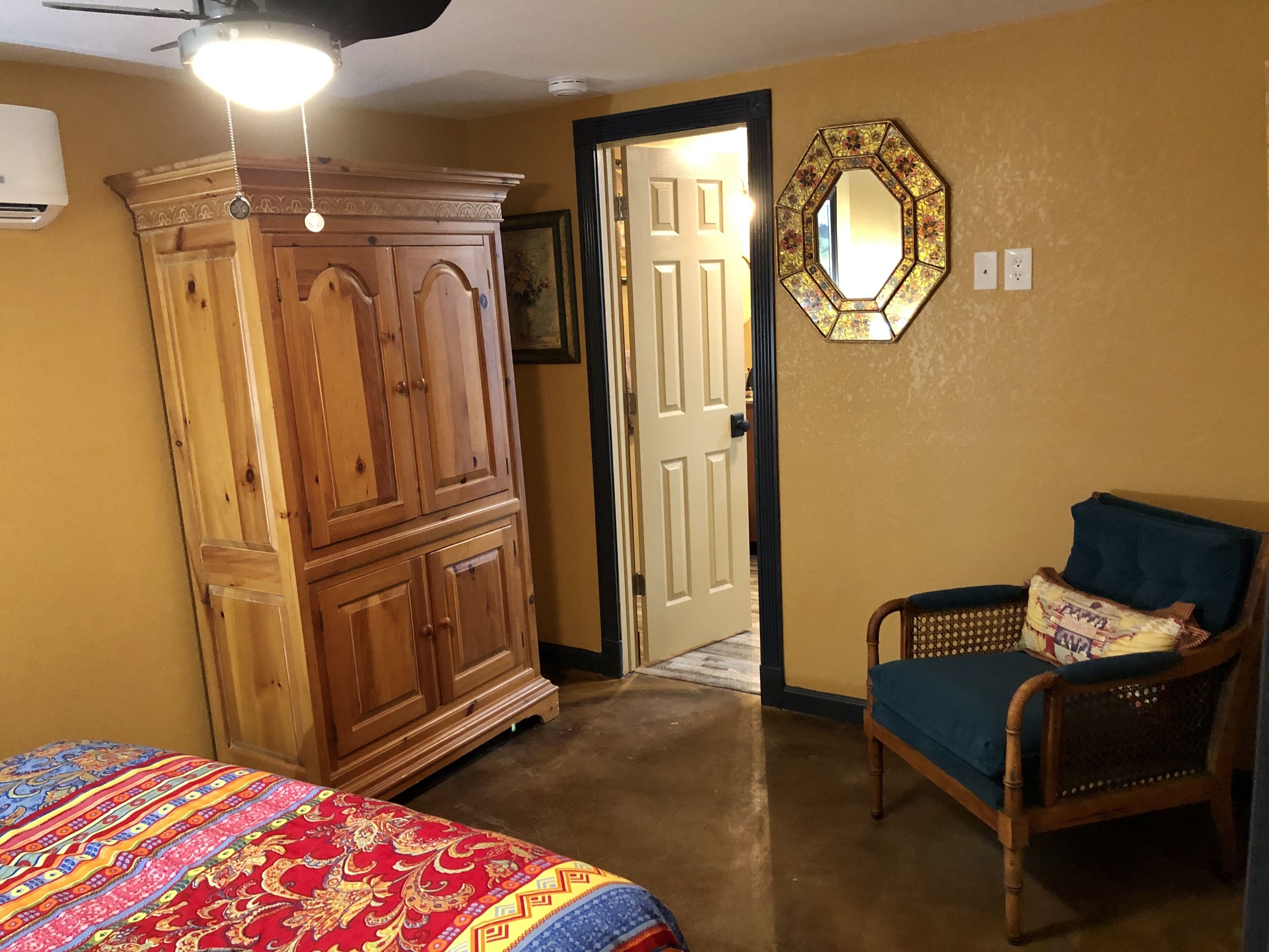 Hangar apartment- 2br