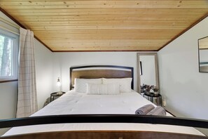 3 chambres, bureau, fer et planche à repasser, accès au Wi-Fi (inclus)