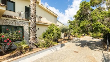 Enceinte de lâhĂ©bergement