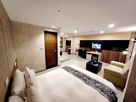 標準雙人房 | 書桌、隔音、免費無線上網、床單