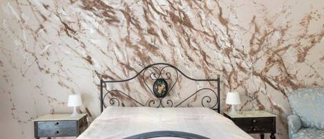 1 chambre, bureau, fer et planche à repasser, Wi-Fi gratuit