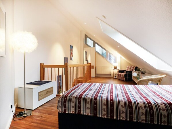 Unclassified image, 1 of 16, button