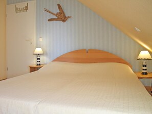 Unclassified image, 4 of 16, button