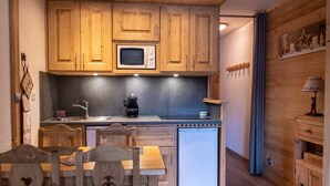 Unclassified image, 5 of 16, button - Lovely apartment with balcony, ski-in ski-out in Méribel - Perfect for your holidays (Méribel)