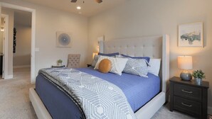 5 bedrooms, iron/ironing board, WiFi, bed sheets