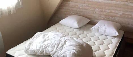 3 chambres, fer et planche Ă repasser, lit parapluie, Wi-Fi