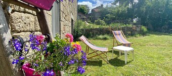 Cottage for 10 with 4 bedrooms and 3 bathrooms, pets allowed