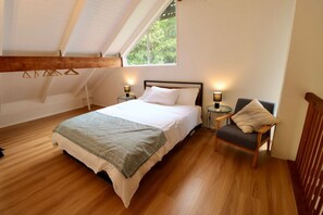 2 Schlafzimmer, Bügeleisen/Bügelbrett