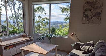 COTTAGE 1 · Maleny-Montville Cottages #1 - 2 bed ocean views