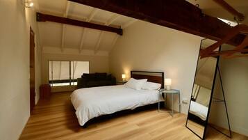 2 bedrooms, iron/ironing board